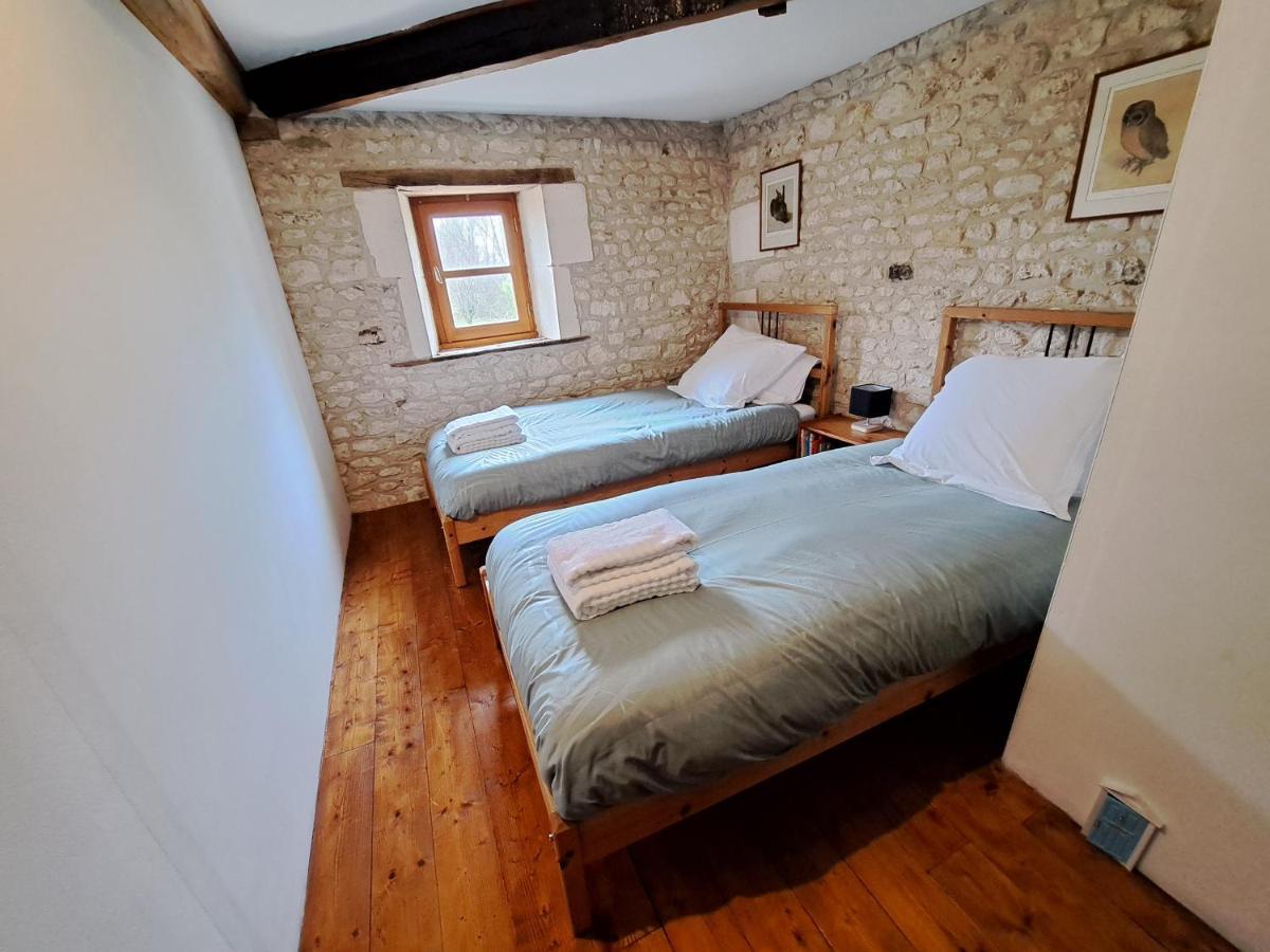 Le Moulin Etourneau - 3 Gites Avec 2 Piscines Champagnac  Exteriör bild