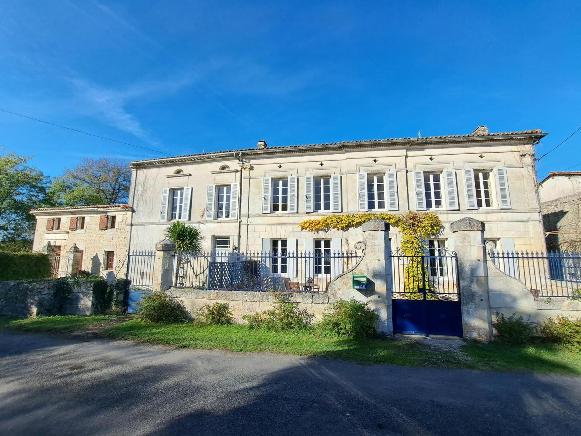 Le Moulin Etourneau - 3 Gites Avec 2 Piscines Champagnac  Exteriör bild